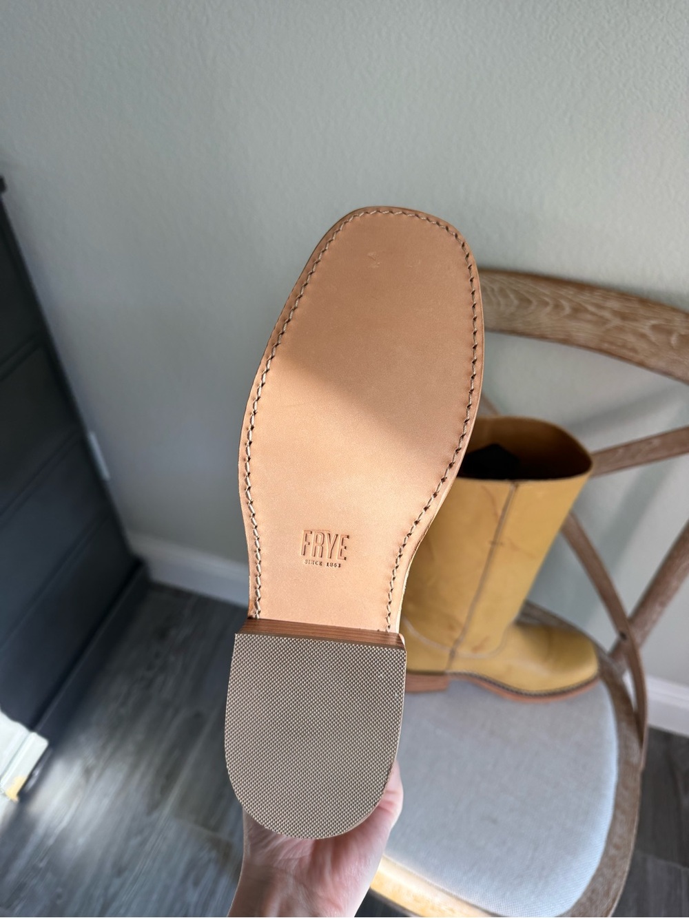 Frye Campus 14L Boots banana - Picture 6 of 8